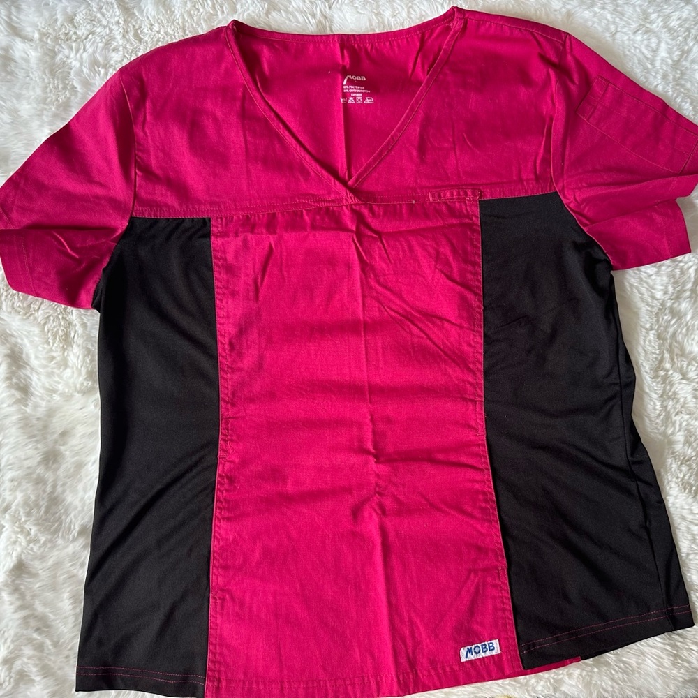 Scrub top for nurses/ medical workwear
